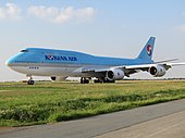 A Korean Air Boeing 747-8I taxiing