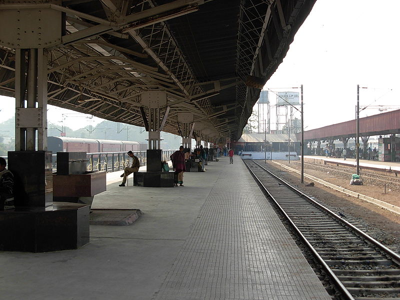 File:Kharagpur Railway Station 1.JPG