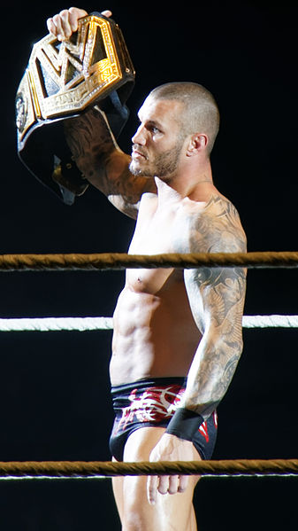 Файл:Orton Champion 2013.jpg