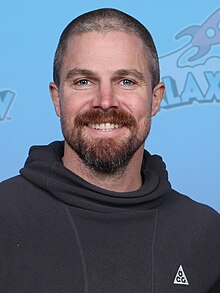 Stephen Amell (52773145678).jpg