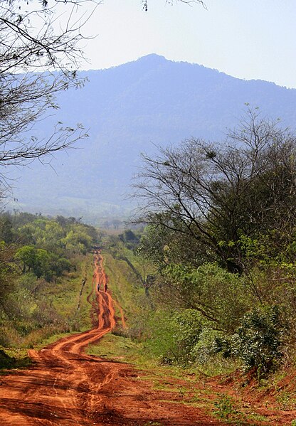 Archivo:Cerro Tres Kandu Paraguay.jpg