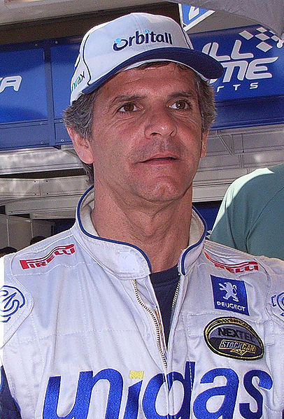 Файл:Chico Serra 2007 Curitiba.jpg