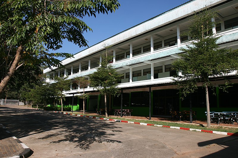 File:อาคาร 2 โรงเรียนตาลสุมพัฒนา.jpg