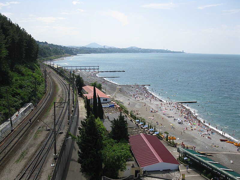 Archivo:Black Sea near Sochi.jpg