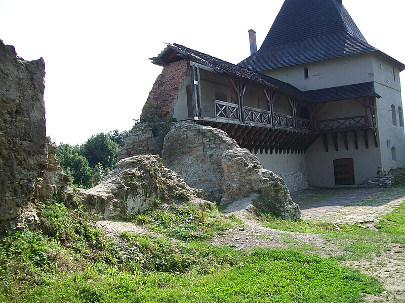 File:Burg Halytsch.JPG