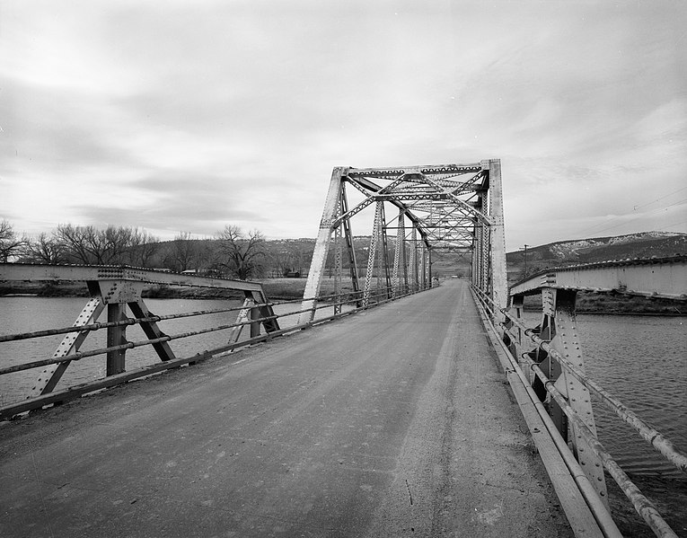 File:DUX Bessemer Bend Bridge.jpg