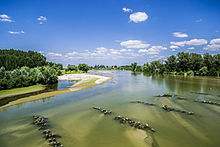 Jiu River in Craiova.jpg