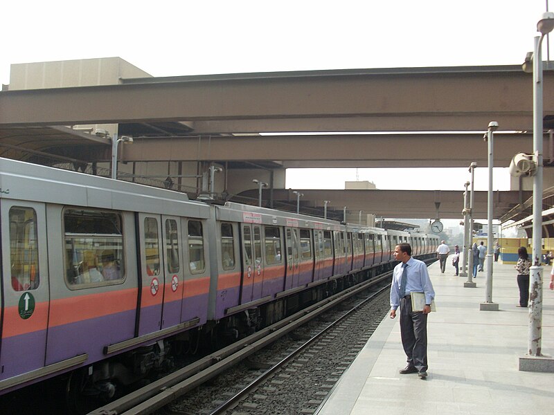 File:Kairo Metro.jpg