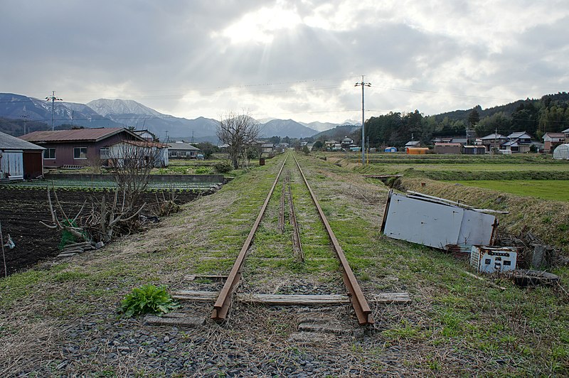 File:Kurayoshi Line Rails Trace.jpg