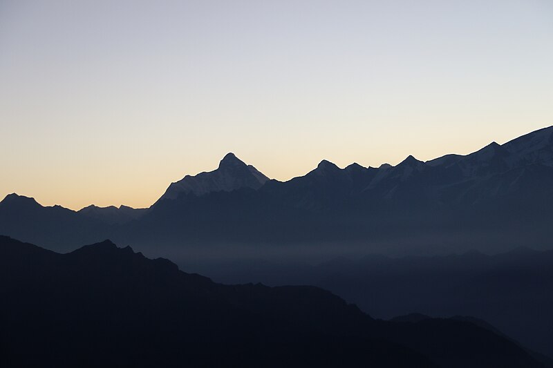 File:NandaDevi from Chandrashila Pk.jpg