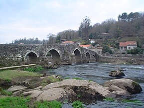 Ponte Maceira bridge