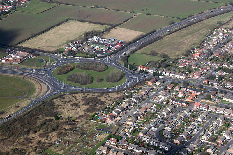 File:Sadlers farm roundabout.jpg