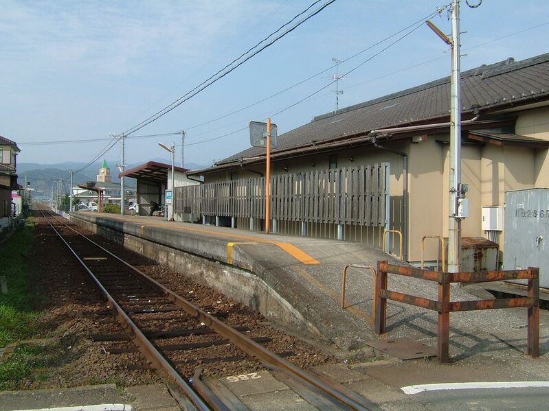 File:Urada Kannon Station.JPG