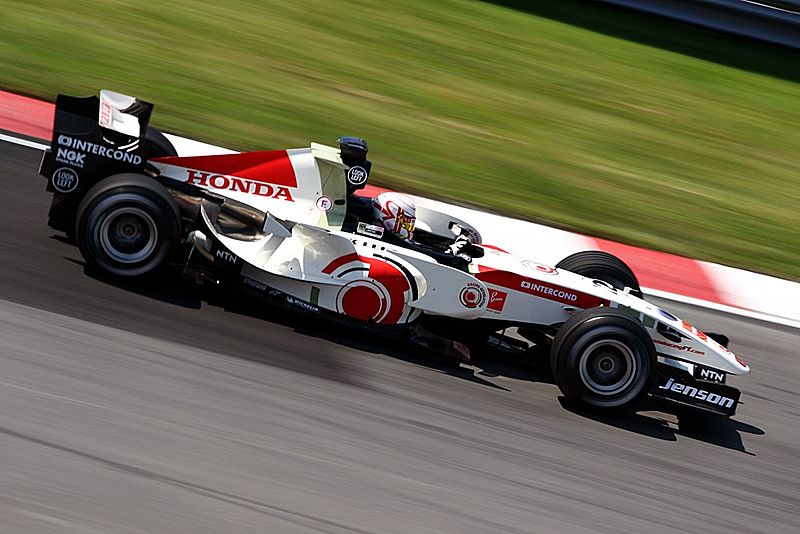 Файл:Jenson Button 2006 Canada.jpg