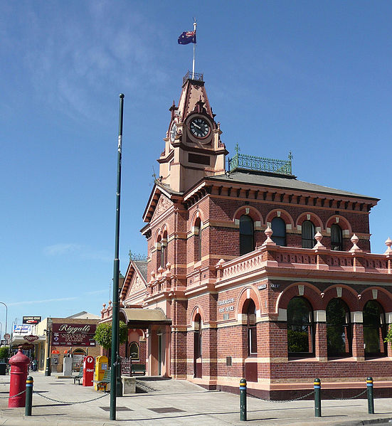 File:Traralgon Post Office.jpg