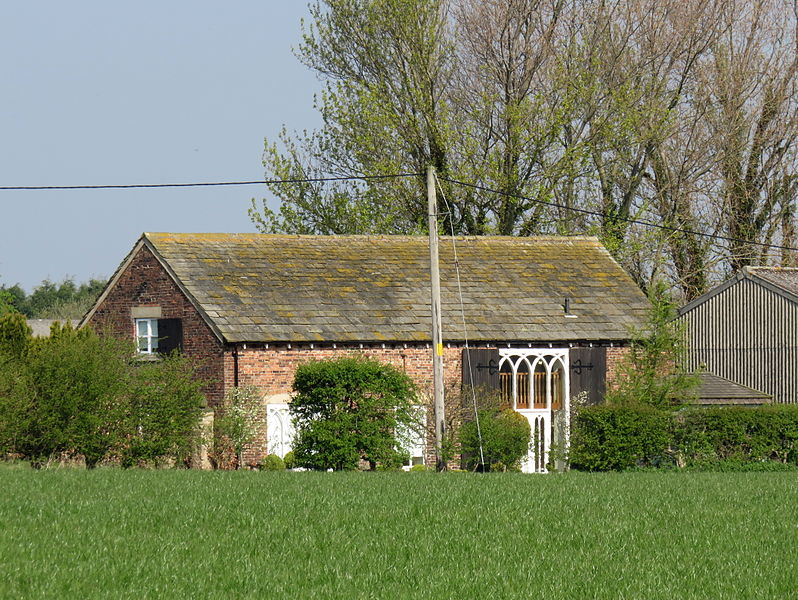 File:Box Tree Barn, Scarisbrick.JPG