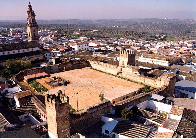 Archivo:Castillo de Bujalance.jpg