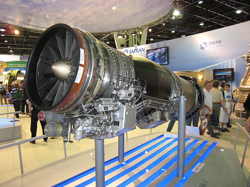 Файл:M88-2 Engine.JPG