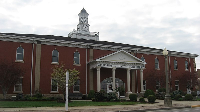 File:Mississippi County Courthouse, Charleston.jpg