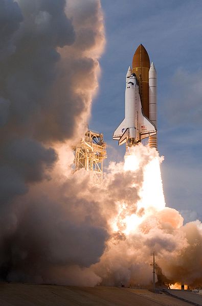 Файл:STS-122LaunchHighRes.jpg