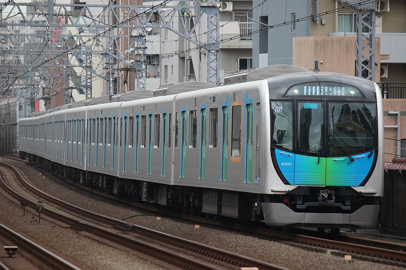 File:Seibu 40101 S-Train 20170422.jpg