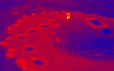 Using a thermogram to highlight hidden features on an archaeological site