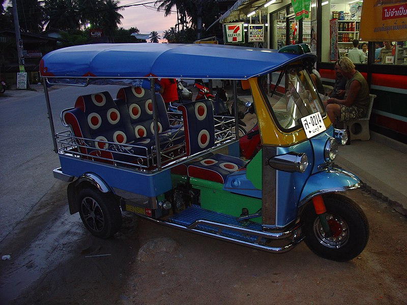 Файл:Tuktuk.JPG