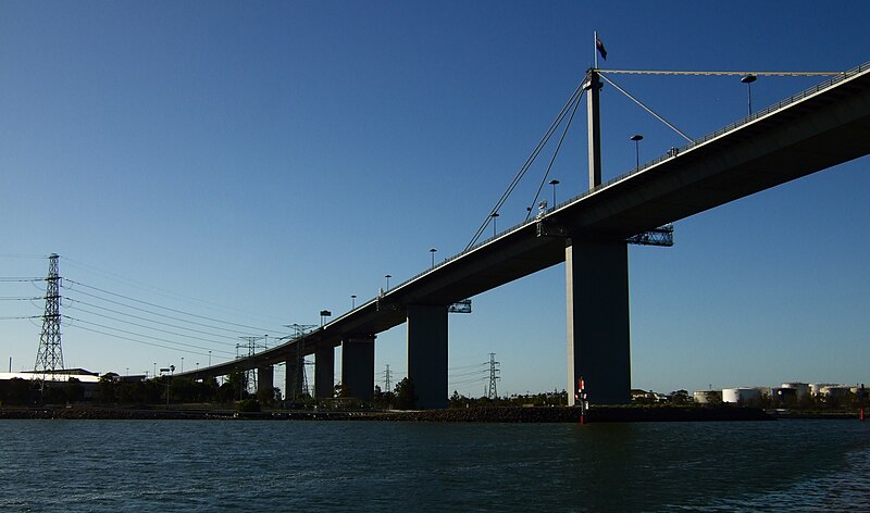 Файл:Westgate Bridge.jpg