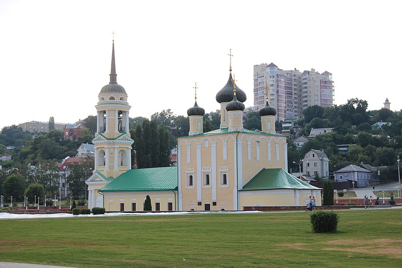 Файл:Успенский Адмиралтейский храм 2014.JPG