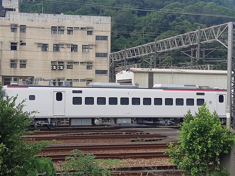 File:45EP3011 in South Shulin.jpg