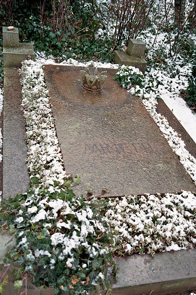 Archivo:Bernhard Minetti Grave.jpg