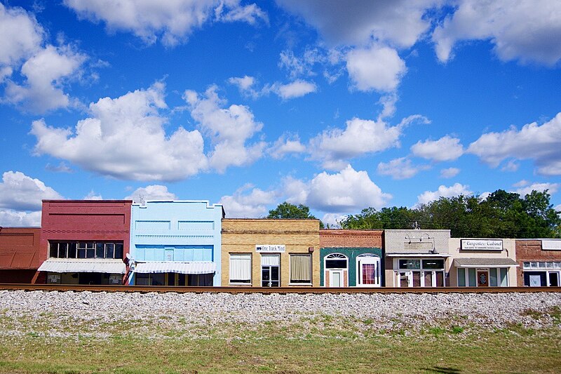 File:Falkville-Railroad-St-block-al.jpg