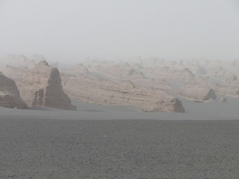 File:Gobi desert near Dunhuang.jpg