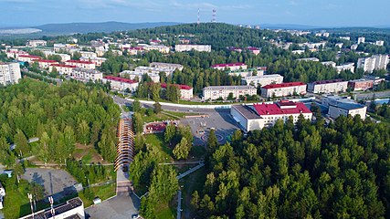 Вид с высоты (площадь и Дворец в центре)