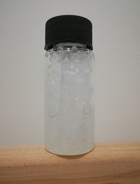 File:Periodic acid dihydrate.jpg