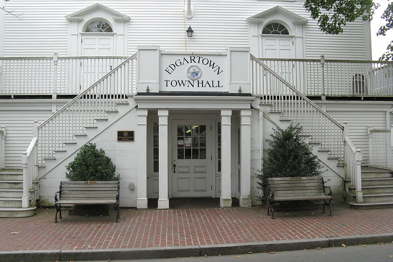 File:Town Hall, Edgartown MA.jpg