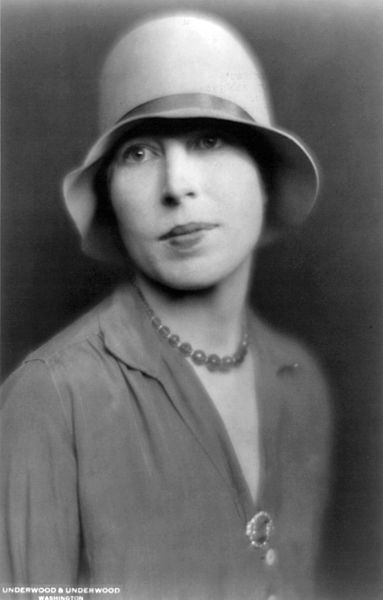 File:Dorothy Detzer cph.3b35051.jpg