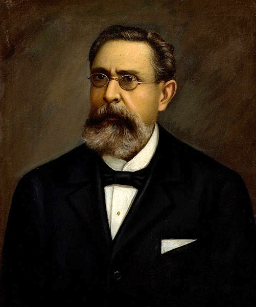 Файл:Emilio Estrada Carmona.jpg