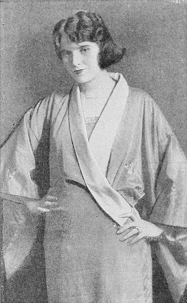 File:Isabel Leighton, Apeda, 1921.jpg