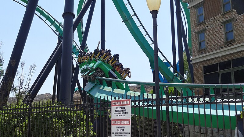 File:SFMM- Riddler's Revenge 1.JPG