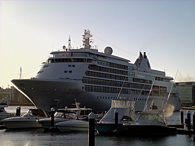 File:Silver Whisper1.jpg