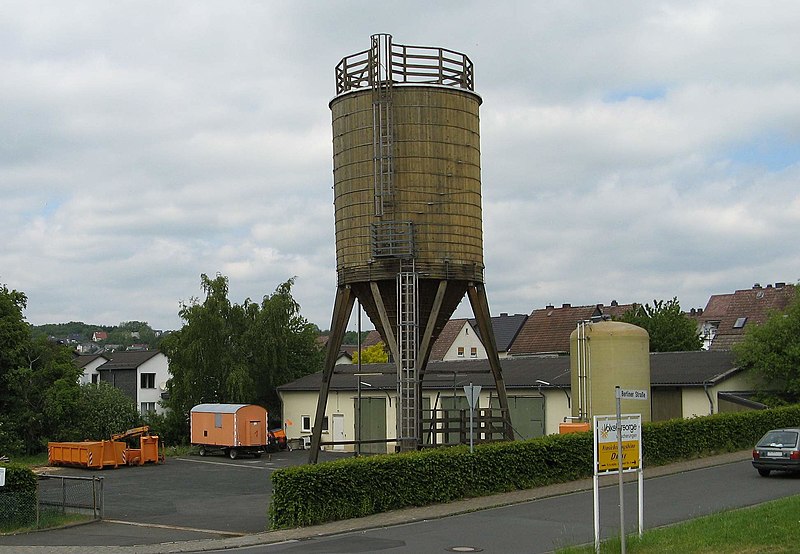 File:Straßenmeisterei Salzlager.jpg