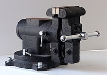 An engineer's vise.jpg