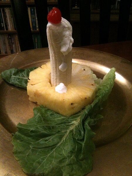 Файл:Candle salad.JPG