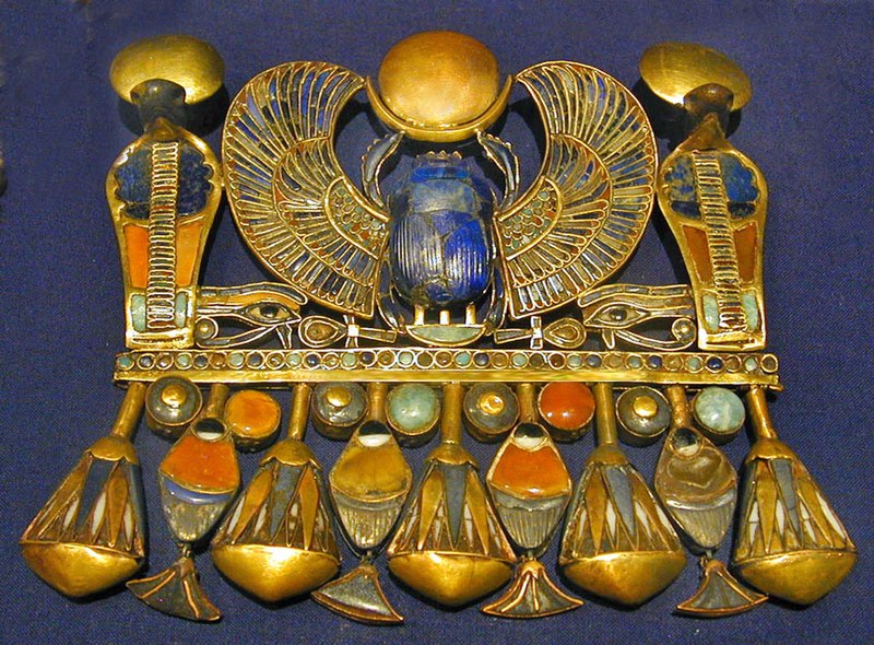 File:Tutankhamun scarab1.jpg