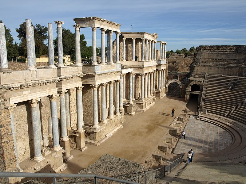 Archivo:02.Teatro romano (49).JPG