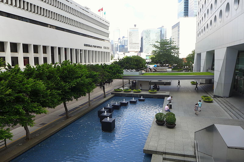 File:Connaught Garden 201506.jpg