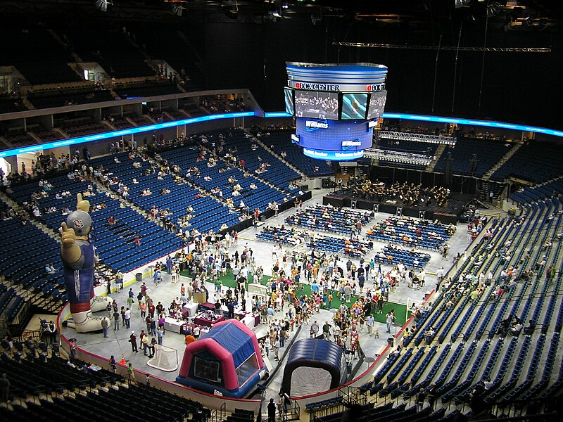 File:Inside BOK Center.JPG