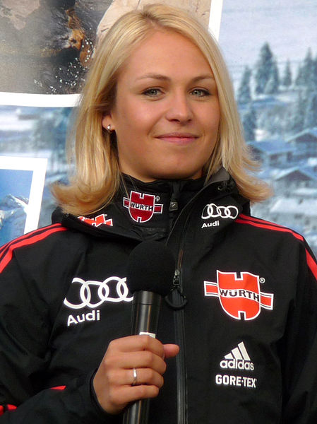 File:Magdalena Neuner 2011.jpg