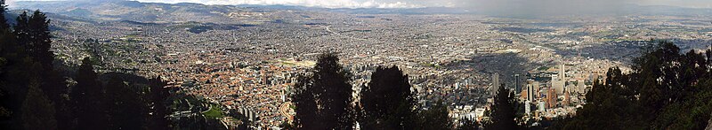 Archivo:Panorama van bogota.jpg